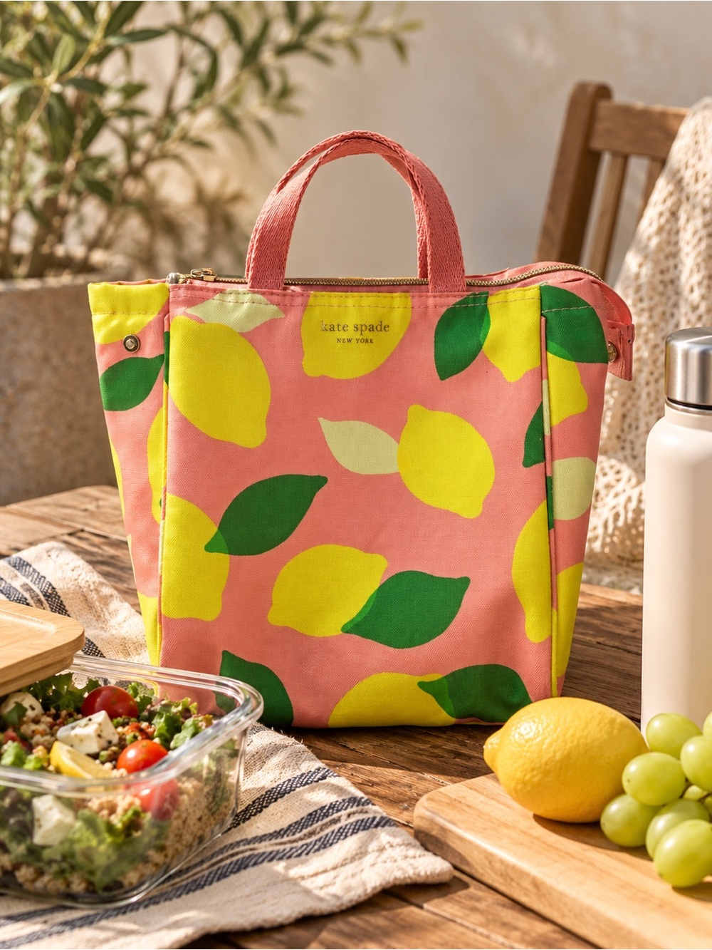 🍋kate spade Pink Canvas lunch bag with  Yellow Lemon Print